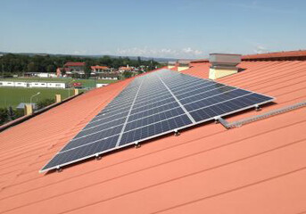 Prostějov: Fotovoltaická elektrárna na budově Sportcentra